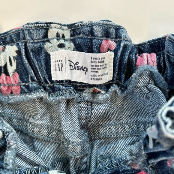 GAP X DISNEY toddler girl Jean shorts size 2 - Picture 3 of 4